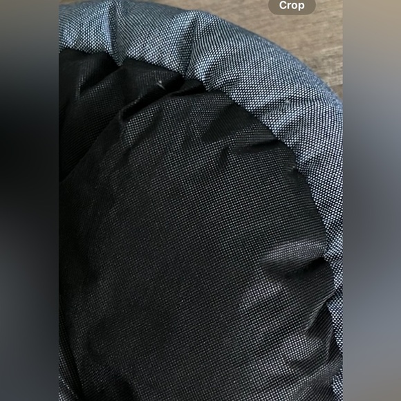 Plush & Comfy Bed For Your Fur Baby!! - Picture 5 of 10